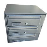 ΓΡΑΜΜΑΤΟΚΙΒΩΤΙΟ ΤΡΙΠΛΟ ΑΣΗΜΕΝΙΟ 360X350X250 34.5 CM - Image 2